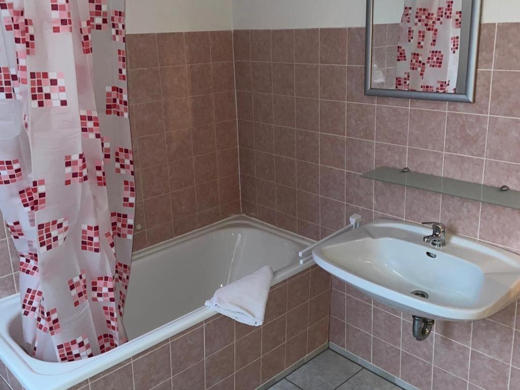 Hemmekhof Apartment Holm  Bagian luar foto